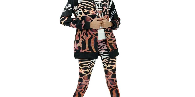 Pakistan Day Sale at Trex UP TO 30% off on the Entire Activewear, Accessories & Footwear Collection 4 