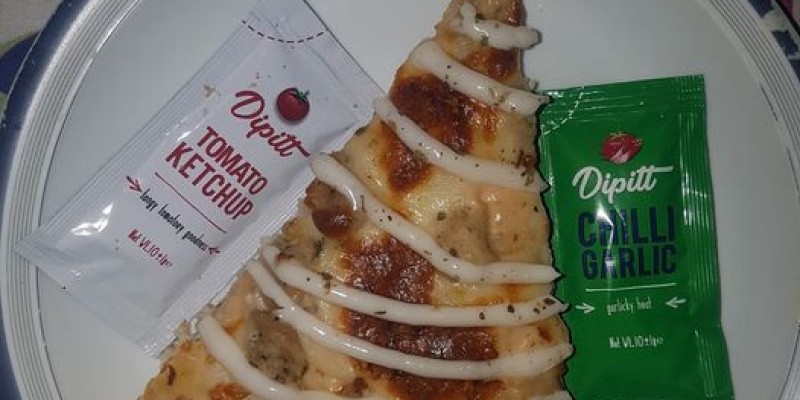 15% discount on Pizza Plus with Meezan Bank 4 