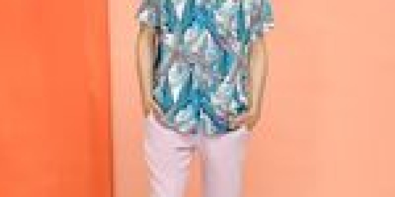 Hipster! Bright Friday Sale Flat 50% Off 4 