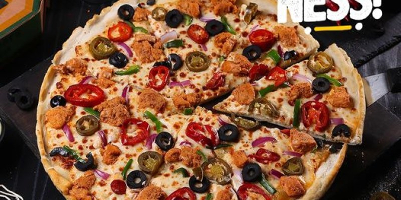 Caesar's Pizza SuperSaver Deal For Rs.1149 4 