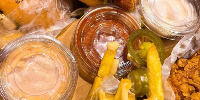 Kaybees Mini BBQ Platter For Rs.1770/- 4 