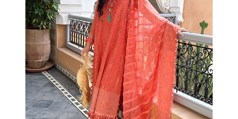 Sana Safinaz Pakistan Day Sale! Up to 50% OFF 5 