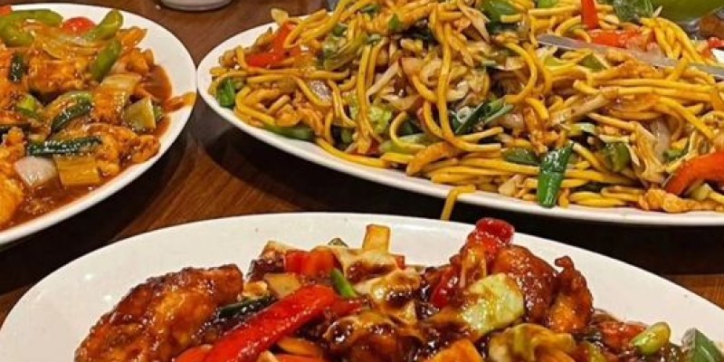 HBL Bank is offering 30% discount at YUM Chinese & Thai 5 