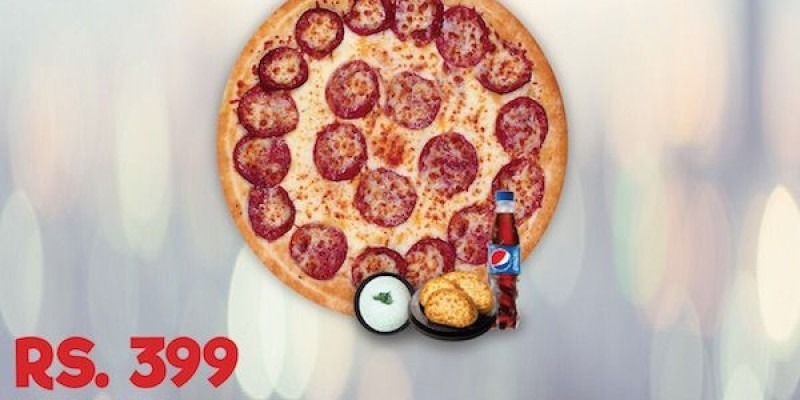 Value Deal 5 at Papi's Pizza For Rs.2199/- 6 