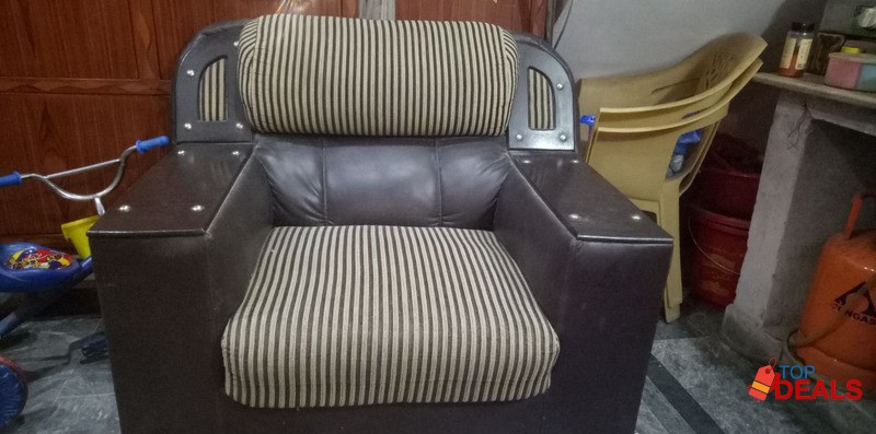 123 sofa set in good condition