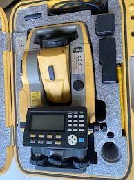 Topcon (Japan) ES105 Total Station