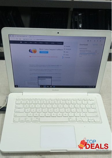 Apple MacBook (13-inch, Late 2009) Core 2 Duo Laptop | 4GB RAM | 500GB