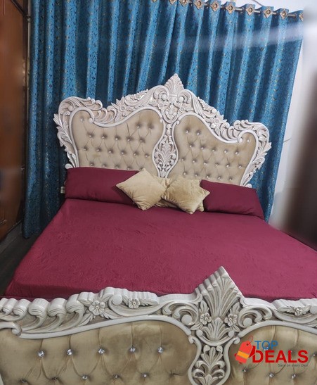 Double bed / bed set ideal for wedding gift