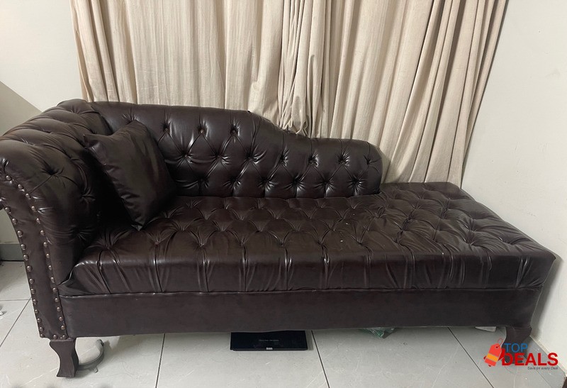 Leather daybed or sethi