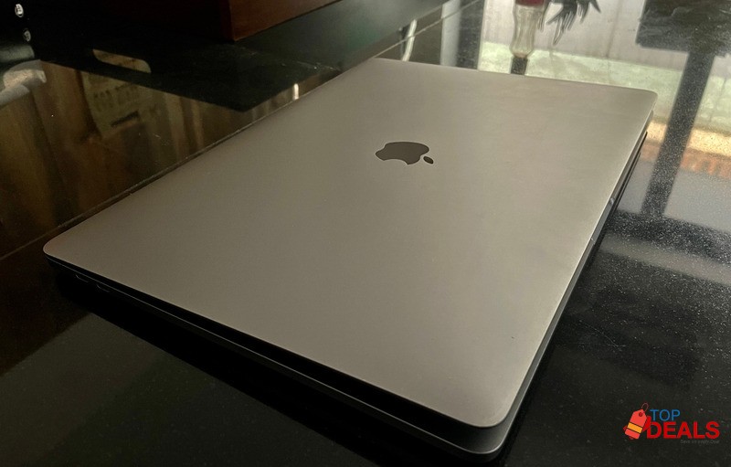 MacBook Pro 15” Late 2016